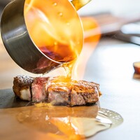 ランチ】[桜ランチコース]骨付き生ハムサラダや選べる牛肉等全7品4,400円(税込)～