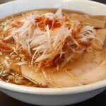 ラーメン 味の駅 - チャーシューは薄めだが旨かった！