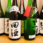 Premium 100-minute all-you-can-drink *All-you-can-drink option recommended for Japanese sake lovers, where you can taste and compare delicious local sake from all over the country!