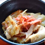 Michi No Eki Kazowatarase - セットのミニ肉丼