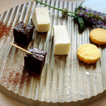 オーガニックグリル鵠沼海岸 - ミニャルディーズ