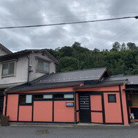 菊乃家 - 山の上に河原城が見えます