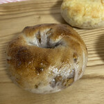 치이사나 빵야 teto - 호두 무화과 크림치즈