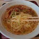 トクサン - 常陸太田で一番辛いラーメン_1200円　麺アップ