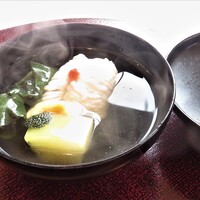 能勢 日本料理 新 - 鱧、生麩、ワカメ