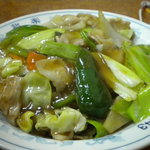 中華新楽 - 肉ごはん、６００円。たばてい氏は、『茶色のマダム』と命名。（笑）