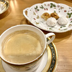 Uminogo Chisou Watanabe - コーヒーと小菓子。