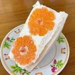 果じゅる - みかんサンド…税込626円