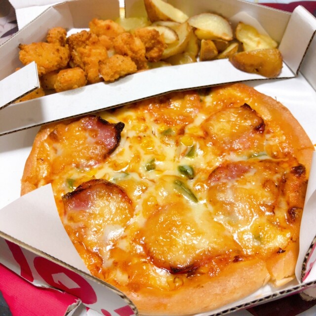 ピザ・テン・フォー 釧路昭和店 - 新富士（ピザ）の写真