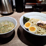 味玉つけ麺 並盛 400g ¥900