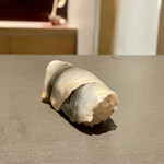 たかおか - 船橋の新子　投網
      季節のお楽しみ、身の柔らかさがなんとも言えず素敵です。