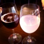 Leclat de rire - ピンクグレープフルーツジュースに赤ワインジュース。ランチは半額だそうです