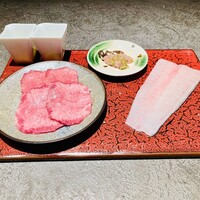 焼肉 思食 - タンとうなぎ