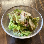 blanc cotta - 玉葱ドレッシングのサラダ。