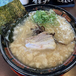 豚骨ラーメン 有頂天 - 醤油豚骨ラーメン「700円」バリカタ、バリコテ