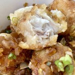 こめらく お茶漬けといろどり唐揚げ - カジったおねぎたっぷり油淋鶏。
