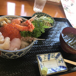 カールス君の家 - 鹿部海鮮丼