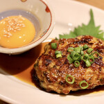 餃子とスパークリング バブルス - しそたっぷりとりつくね