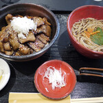 蕎麦人 - 豚丼、ミニそば(各単品)