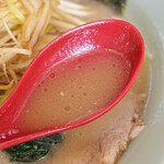 ラーメンショップ椿 - 油少なめのスープ