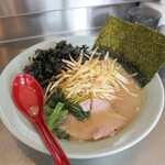 ラーメンショップ椿 - 岩のりネギラーメン　半麺　硬め　少なめ