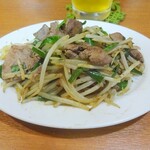 居酒屋 ちんや - ニラレバ炒め