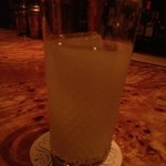 バー ダイス - シャインマスカットのウオッカトニック