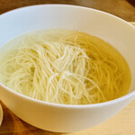 齋華 - ◎ラーメン屋のスープを完全に超越している。このラーメンを食べれるラーメン屋を開いて貰いたい（笑）