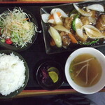 Umami Chuubou Chuukaya - 酢豚定食