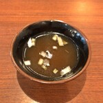 横浜家系ラーメン 鶴乃家 - スープ