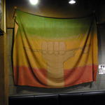 村上カレー店・プルプル - 店内に掲げてあるシンボルの旗です
