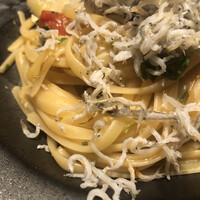 オッジ ダルマット 西麻布店 - 〆のシラスのパスタ