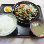 ニラレバ炒定食