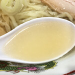 自家製麺中華そば 番家 - 綺麗に澄んだスープ