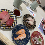 Kaisenzushi Toretore Ichiba - 