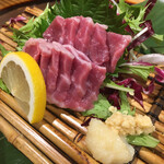 桜島溶岩焼 岩黒 - 馬刺し　フタエゴ