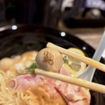 魚々麺 園 - ウズラの炙り味玉