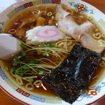 ラーメン処菊忠食堂 - 