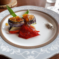 横浜瀬里奈 ステーキドーム - 