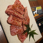 焼肉 北海道富良野牛厳選 牛追い - 