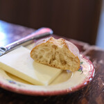 Bien - "麪麭（パン）"＋"牛酪（バタ）"