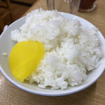 ラーメン 天 - Aセット 950円 　ラーメン、ライス、唐揚げ(2コ入)