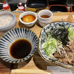 香るつけ蕎麦　蕎麦花 - 肉付け蕎麦とろろ飯　牛　1400円