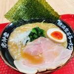 横浜家系ラーメン光神家 - 