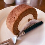 Cafe倫敦館 - ティラミスロールケーキ