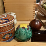 鮨 むらやま - ところ狭しと♡カメさん