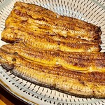 鮒兼 - 蒲焼です　タレはあっさりとしていて鰻の脂を引き立てます