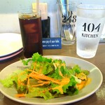 104KITCHEN - ■ランチセットのサラダとコーヒー