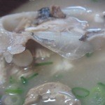 居酒屋 ふじさわ - ハギの刺身を頼むと、なんと頂けるハギのあら汁！（≧▽≦)