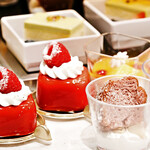 Buffe Dainingu Purinsu Marushe - 季節によって変わるデザートもお楽しみください。